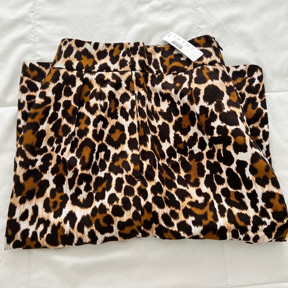 NWT J.Crew Linen Pencil Skirt in Leopard Print - Picture 5 of 7